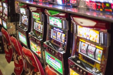 Payout table and betting interface for Sic Bo on hasil slot